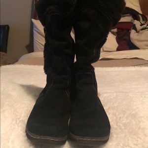 Black boots